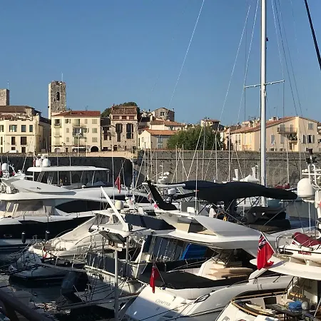 17 Rue Du Docteur Rostan Apartment *