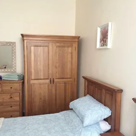 17 Rue Du Docteur Rostan * Antibes