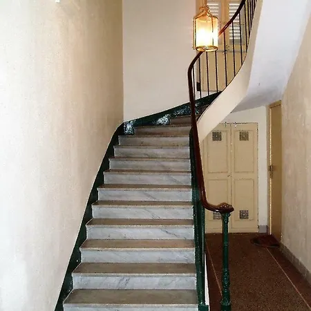 17 Rue Du Docteur Rostan * Antibes