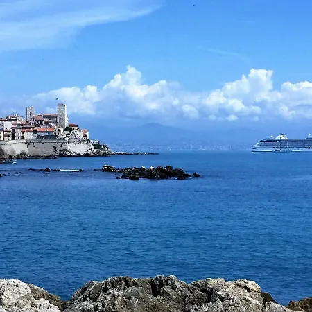 17 Rue Du Docteur Rostan Antibes
